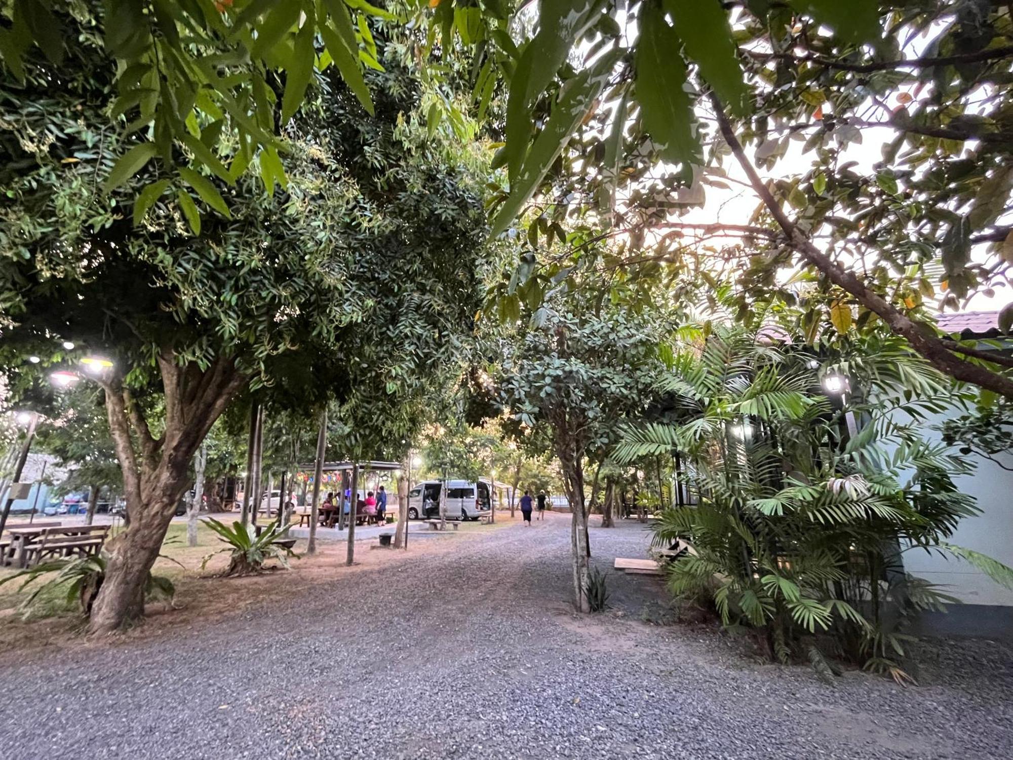Sangkaset Resort Ban Mong Muang Eksteriør bilde